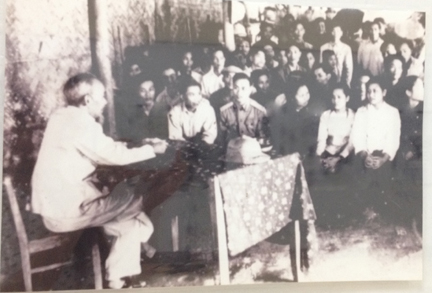 Tháng Năm nhớ Bác