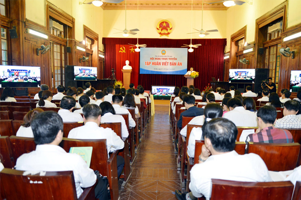 Tập huấn viết bản án cho Thẩm phán, Thẩm tra viên TAND các cấp