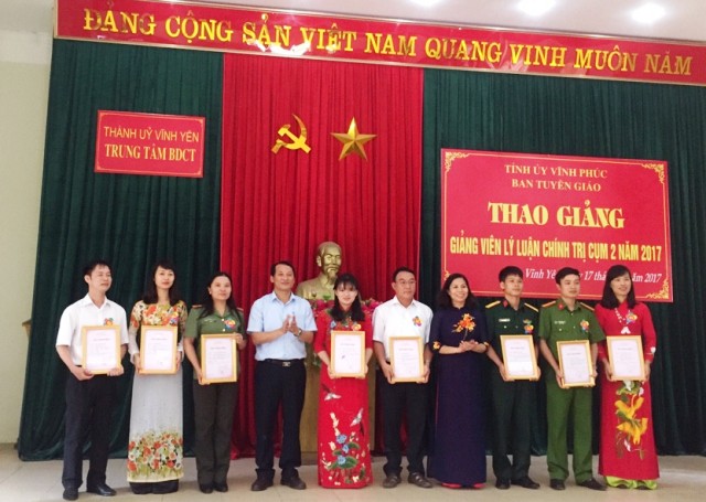 Vĩnh Phúc tổ chức thao giảng giảng viên lý luận chính trị cụm 2 năm 2017