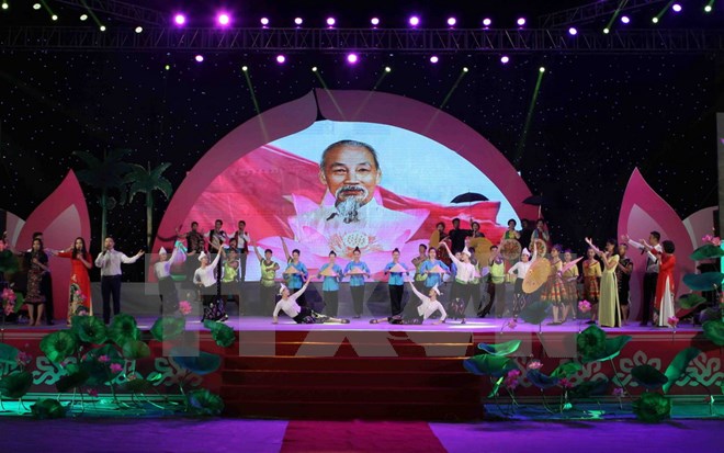 “Hồ Chí Minh - Người là niềm tin tất thắng”