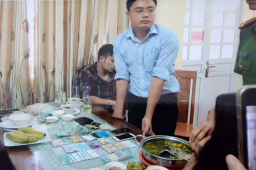 Bắt quả tang vụ lợi dụng hoạt động báo chí để chiếm đoạt tài sản