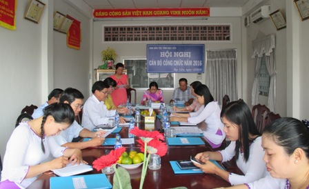 Tinh giản biên chế và những khó khăn bất cập