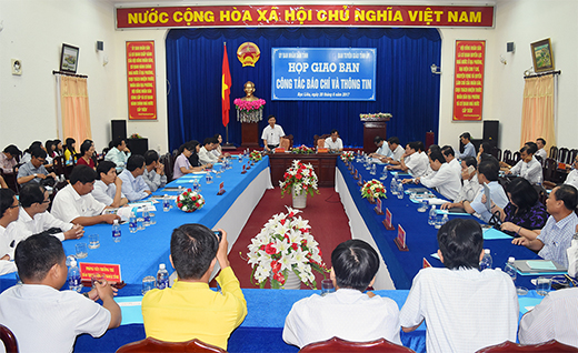 Họp giao ban báo chí cung cấp thông tin định hướng phát triển kinh tế - xã hội tỉnh Bạc Liêu