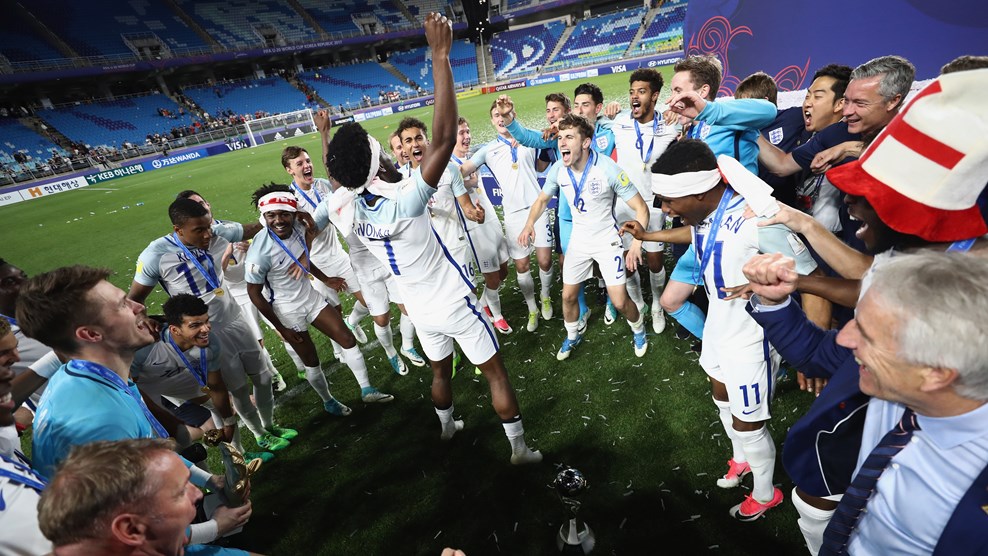 Chung kết U-20 thế giới Nước Anh trở lại ngôi vương