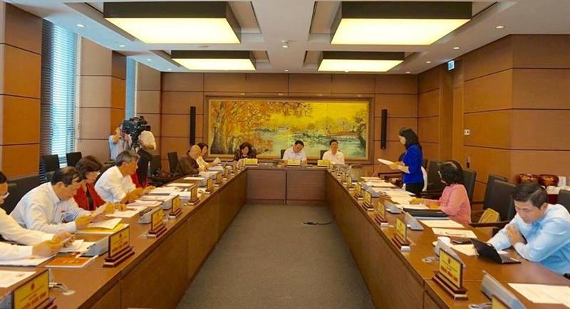 Quốc hội thảo luận về Dự án Luật Bảo vệ và phát triển rừng sửa đổi và dự án Luật Thủy sản sửa đổi