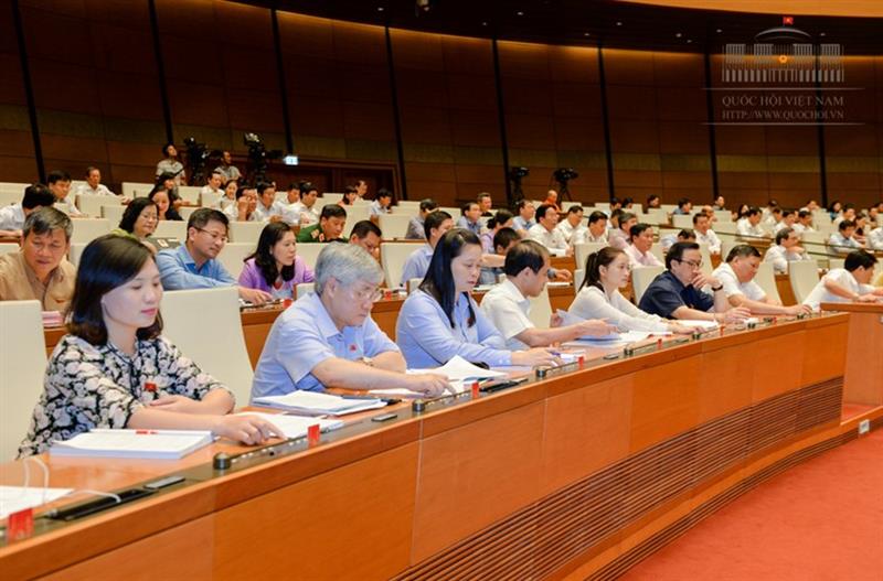 Quốc hội thông qua Luật Cảnh vệ