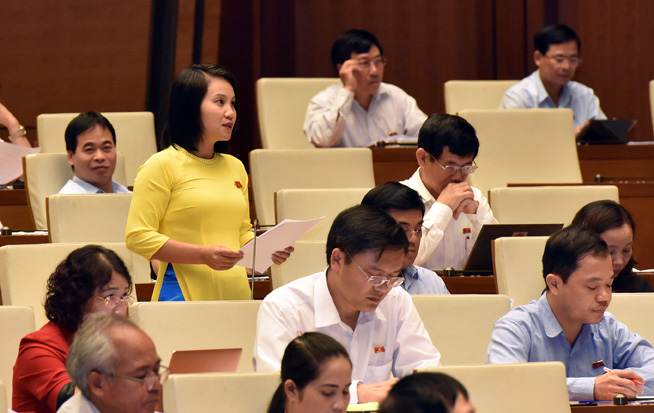 Thông tuyến khám, chữa bệnh BHYT khiến tuyến huyện quá tải và tuyến xã thì dưới tải