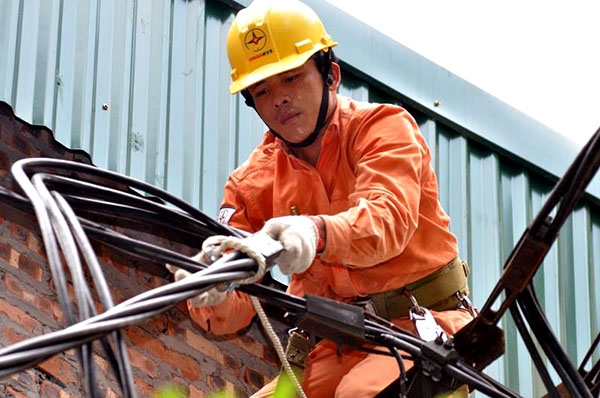 Nắng nóng, sản lượng điện sinh hoạt của Hà Nội tăng vọt