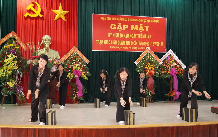 Quảng Ngãi Gặp mặt kỷ niệm 50 năm ngày thành lập Trạm giao liên Quân bưu 9 cô