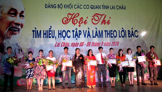 Lai Châu Đưa việc học tập, làm theo Bác trở thành một nội dung quan trọng của công tác xây dựng, chỉnh đốn Đảng