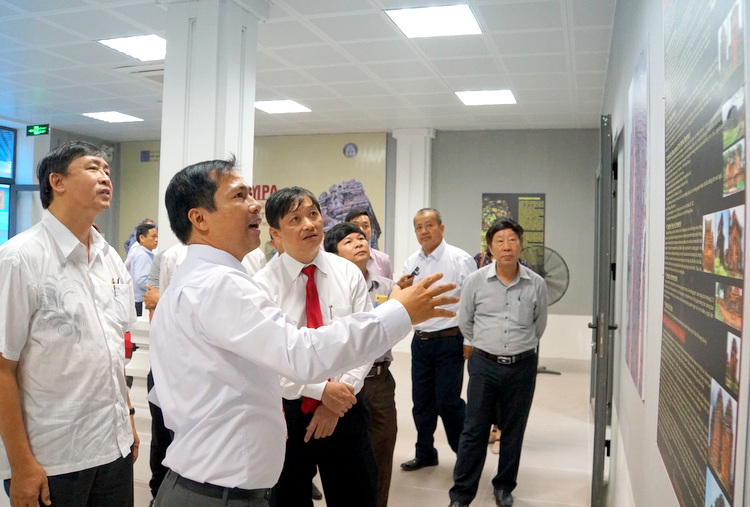 Trưng bày Công trình nghiên cứu “Kiến trúc Champa- Đền tháp tại miền Trung Việt Nam”