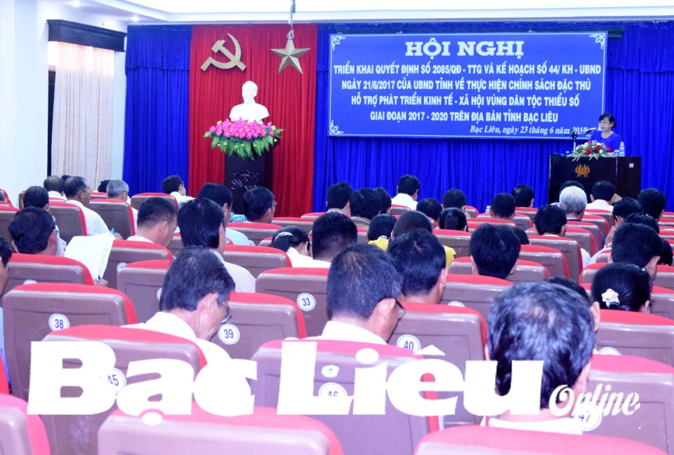 Triển khai Quyết định về thực hiện Chính sách đặc thù hỗ trợ phát triển kinh tế - xã hội vùng dân tộc thiểu số và miền núi giai đoạn 2017 - 2020