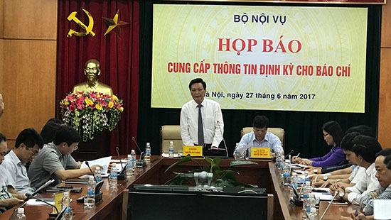 Bộ Nội vụ công bố nhiều tỉnh, thành “lạm phát” cấp phó