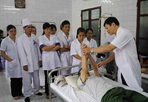 Tháo gỡ khó khăn, vướng mắc trong khám chữa bệnh bảo hiểm y tế y học cổ truyền