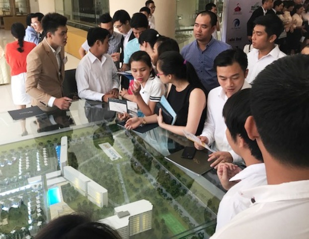 Để hoạt động môi giới bất động sản ngày càng minh bạch và chuyên nghiệp
