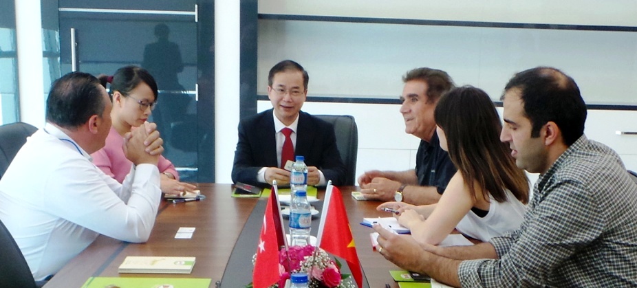Đại sứ Việt Nam tại Thổ Nhĩ Kỳ thăm Tập đoàn Bagdat