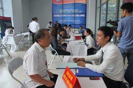 Nâng cao tiêu chuẩn của Trợ giúp viên pháp lý tương đương tiêu chuẩn của luật sư
