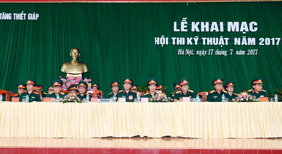Khai mạc Hội thi Kỹ thuật Binh chủng Tăng thiết giáp năm 2017