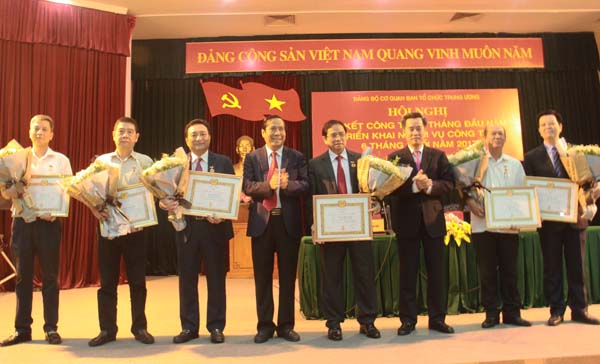 Đảng bộ cơ quan Ban Tổ chức Trung ương sơ kết công tác 6 tháng đầu năm