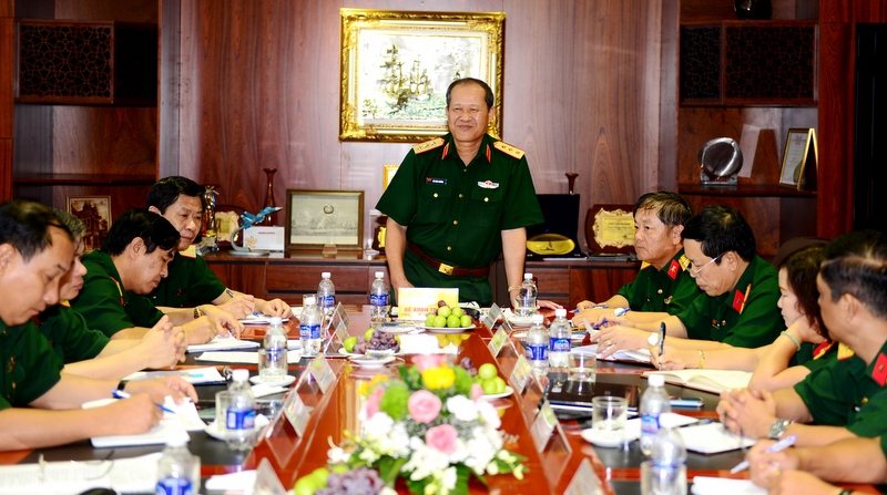Lãnh đạo Bộ Quốc phòng thăm và làm việc tại Tổng công ty Sông Thu