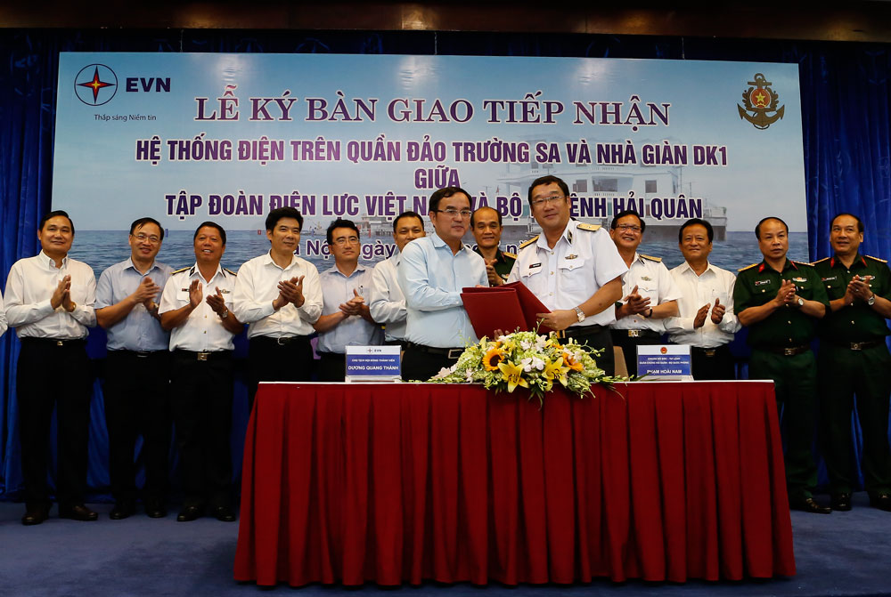 Từ ngày 1 8 2017, EVN chính thức nhận bàn giao hệ thống điện trên quần đảo Trường Sa và nhà giàn DK1