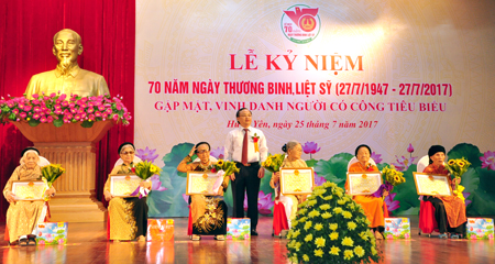 Hưng Yên trọng thể kỷ niệm 70 năm Ngày Thương binh - Liệt sỹ