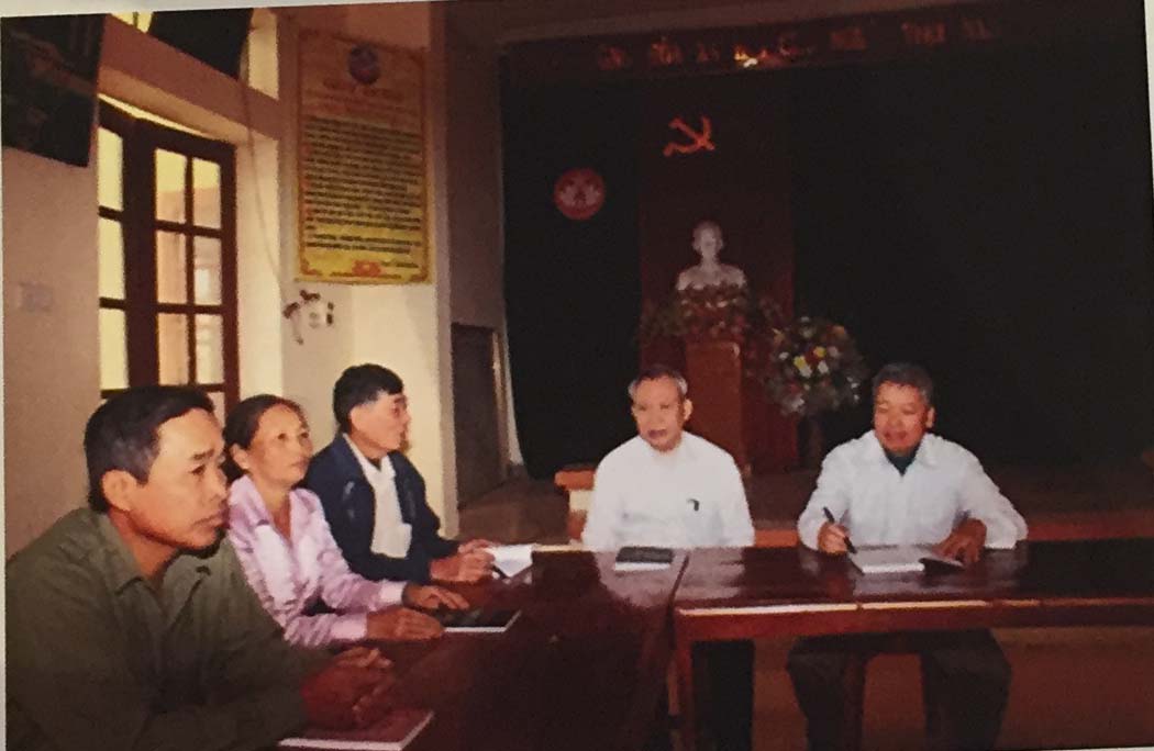 Người bí thư chi bộ tận tụy với công việc