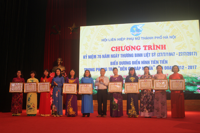 Biểu dương 200 điển hình có nhiều đóng góp trong phong trào “Đền ơn đáp nghĩa”