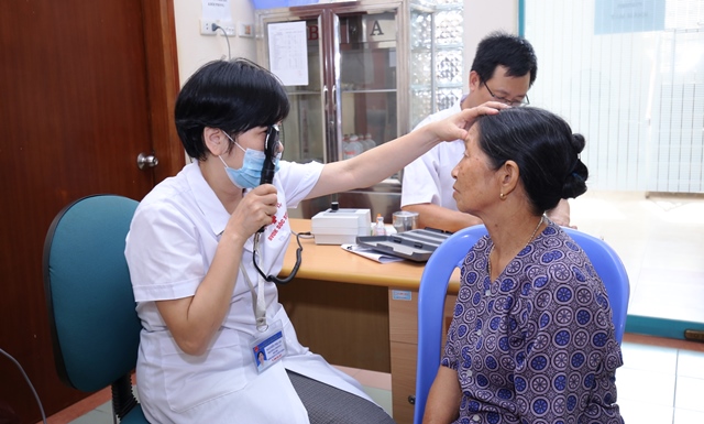 Hội Chữ thập đỏ Hà Nội hoạt động tri ân các gia đình chính sách