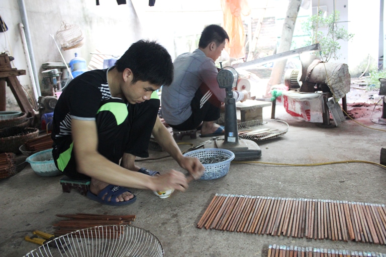 Khuyến khích hộ kinh doanh chuyển đổi thành doanh nghiệp Cần “đòn bẩy” kinh tế