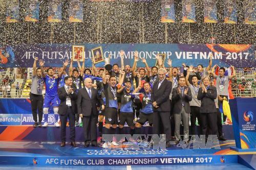Câu lạc bộ Bluewave Chonburi Thái Lan đăng quang ngôi vô địch