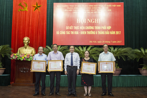 Tăng cường sự phối hợp trong phát động, tổ chức, triển khai các phong trào thi đua