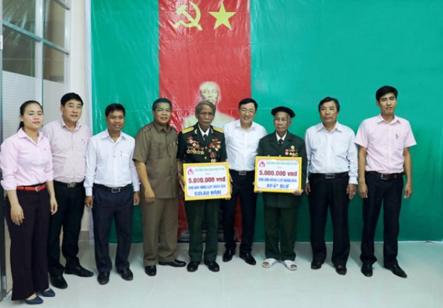Tri ân các Anh hùng lực lượng vũ trang nhân dân vùng biên giới Tây Giang