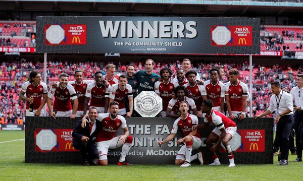 Arsenal giành Siêu Cúp nước Anh sau loạt “đấu súng”