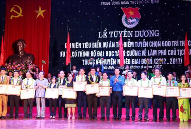 Tuyên dương 60 đội viên tiêu biểu Dự án 600 phó chủ tịch xã