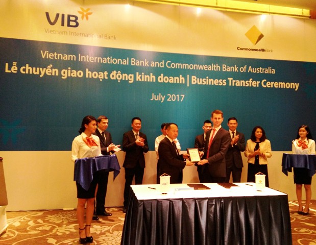 Các ngân hàng ngoại thoái vốn hay thay đổi chiến lược kinh doanh