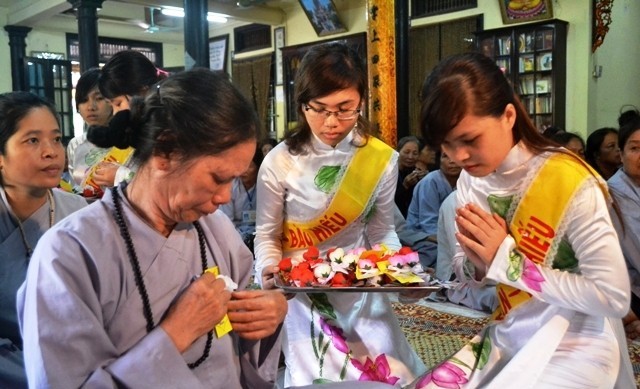 Ý nghĩa nhân văn của Rằm tháng 7