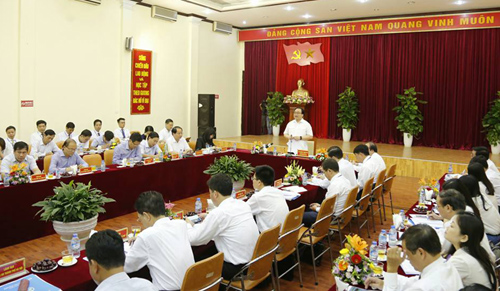 Xây dựng hình ảnh người cán bộ, công chức văn minh, thanh lịch