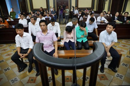 Sân sau và nhóm lợi ích