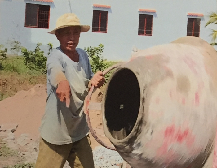 Tấm gương sáng trong học tập và làm theo gương Bác