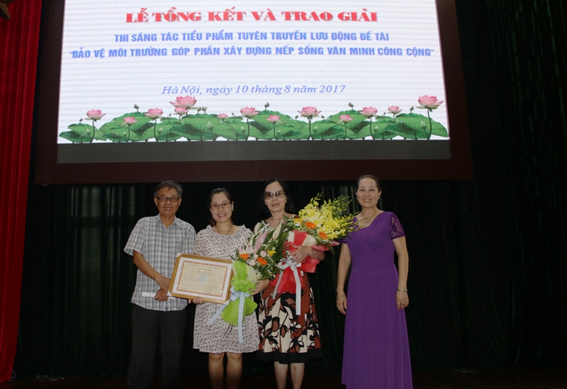 Trao giải Cuộc thi sáng tác tiểu phẩm tuyên truyền về bảo vệ môi trường