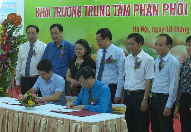 Ký thỏa thuận với doanh nghiệp nhằm trợ giá cho đoàn viên công đoàn