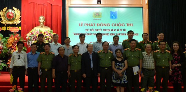 Phát động Cuộc thi viết về đề tài “Vì an ninh Tổ quốc và bình yên cuộc sống” lần thứ 4