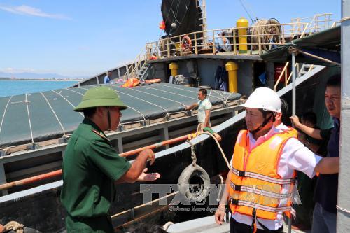 Khẩn trương cứu hộ tàu chở hơn 3 000 tấn hàng bị chìm trên vùng biển Ninh Thuận