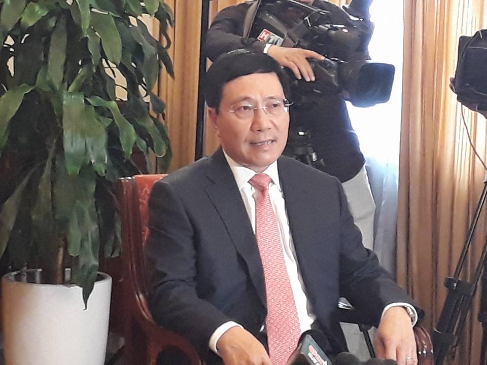 Xây dựng Cộng đồng ASEAN gắn kết về chính trị, kinh tế và chia sẻ trách nhiệm xã hội