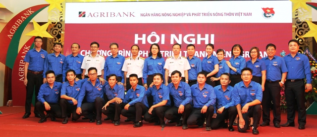 Tuổi trẻ Agribank “về nguồn”, tự tin tiếp bước