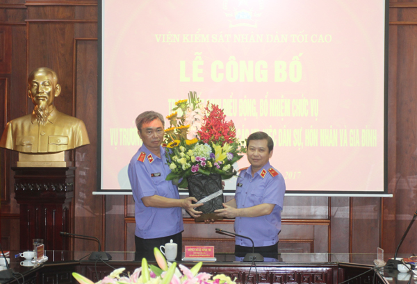 Trao quyết định bổ nhiệm chức vụ lãnh đạo cấp Vụ Viện kiểm sát nhân dân tối cao
