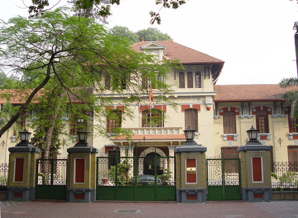 Nhiệm vụ, quyền hạn và cơ cấu tổ chức của Bộ Tư pháp