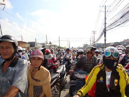 TP Hồ Chí Minh bàn giải pháp quyết liệt bảo đảm trật tự an toàn giao thông