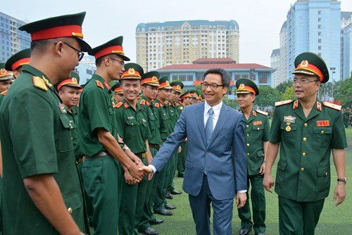 Phó Thủ tướng Vũ Đức Đam dự lễ khai giảng năm học 2017-2018 của Học viện Kỹ thuật Quân sự